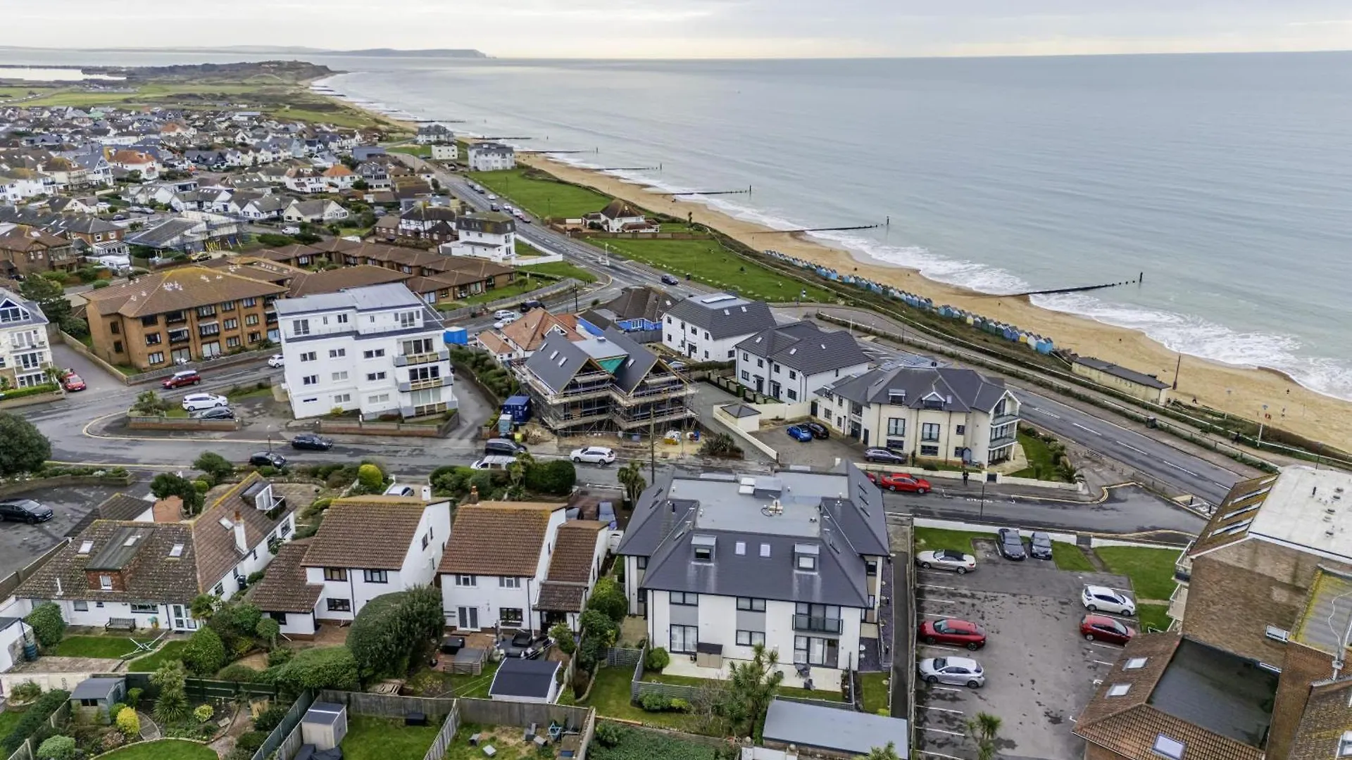 Holiday home Beach Front Getaway - Luxury Apt With Large Garden Bournemouth