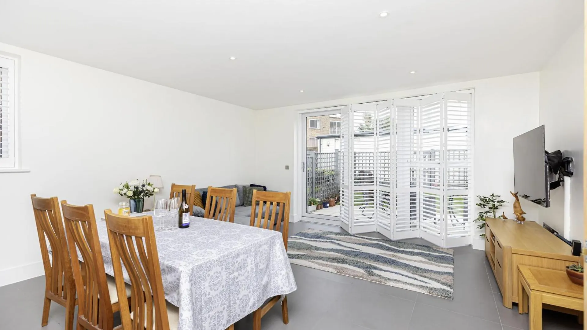 Holiday home Beach Front Getaway - Luxury Apt With Large Garden Bournemouth United Kingdom